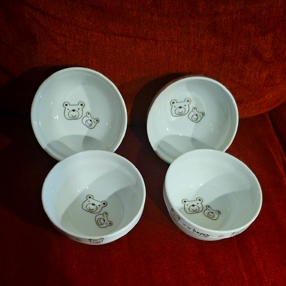 Set of Four Japanese Bear Design Bowls Kawaii